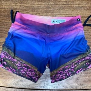 Red Tiger yoga shorts sunrise sunset flower design w/ ruching